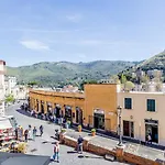 Difa's Centro Appartamento *